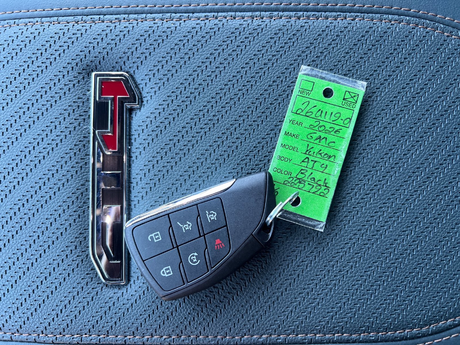 Used 2026 GMC Yukon AT4 w/ Premium Trailering Package AWD/4WD image 31
