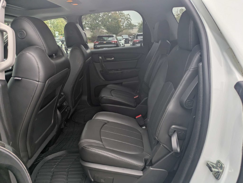 Used 2017 GMC Acadia Limited SLT AWD/4WD image 15