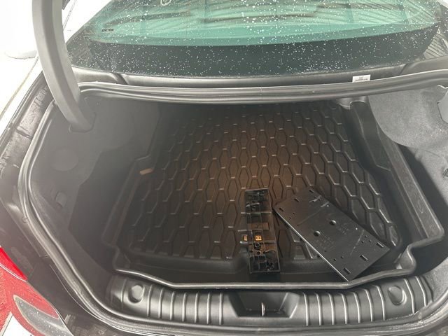 Used 2024 Jaguar XF R-Dynamic SE image 28