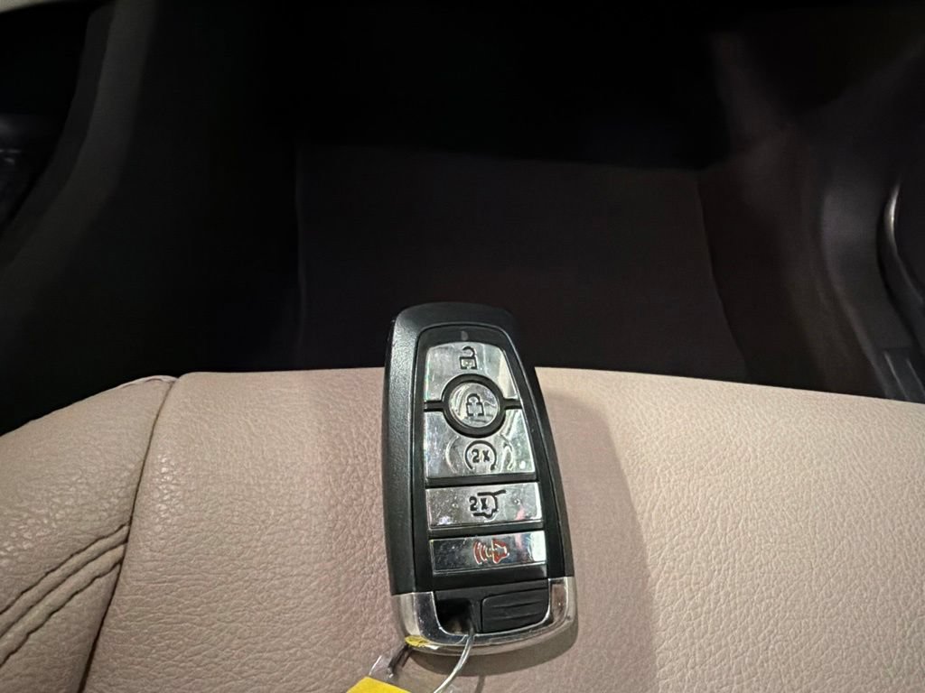 Used 2023 Lincoln Nautilus FWD image 37