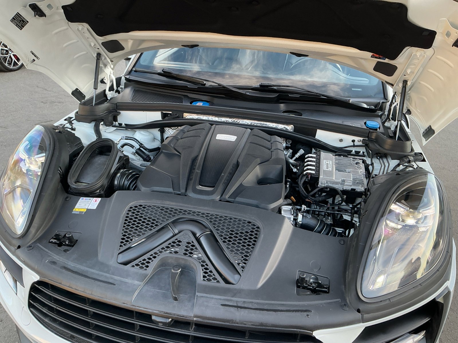 Used 2021 Porsche Macan S image 23