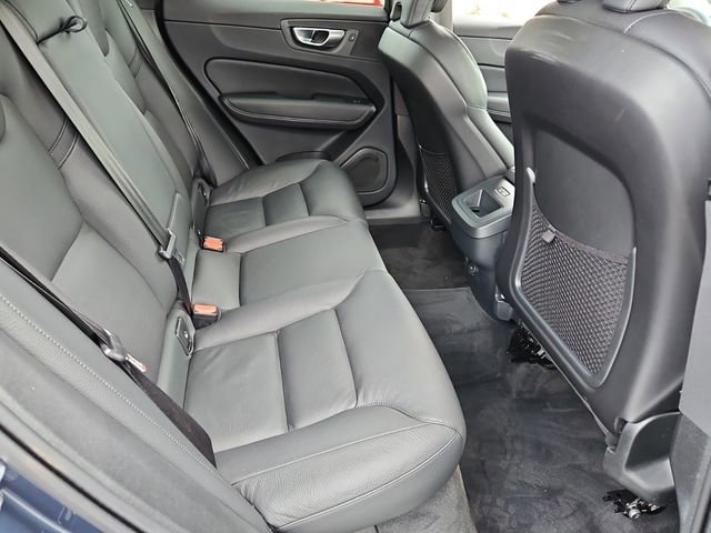 Used 2024 Volvo XC60 B5 Plus image 18