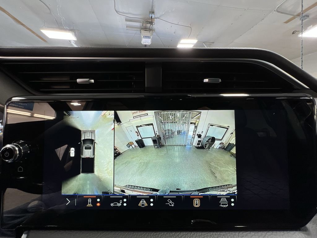 New 2026 GMC Sierra 3500 Denali w/ Denali Reserve Package image 15