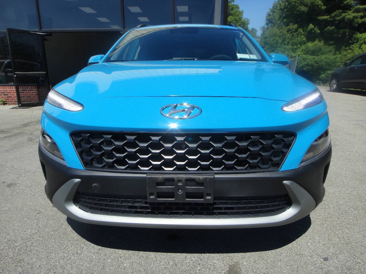 Used 2022 Hyundai Kona SEL w/ Convenience Package AWD/4WD image 2