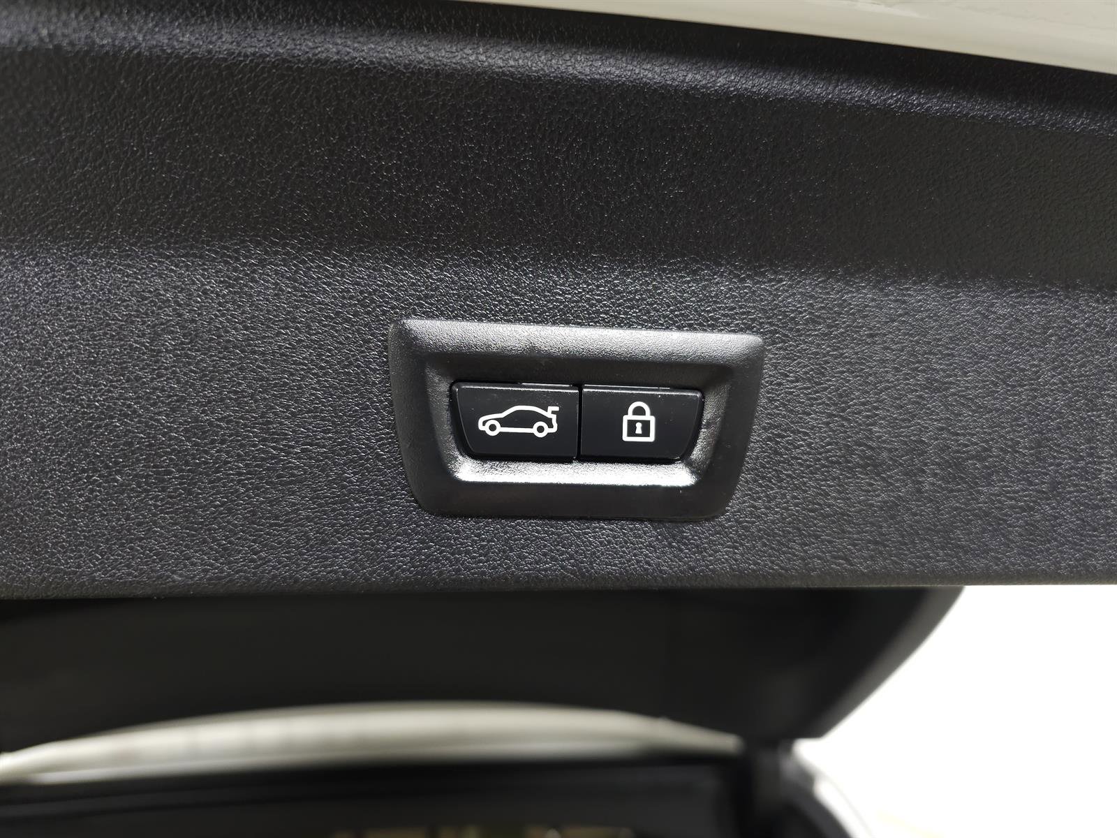 Used 2018 BMW X3 xDrive30i AWD/4WD image 8