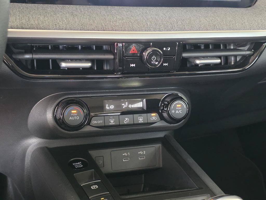 Used 2026 Nissan Kicks SV FWD image 18