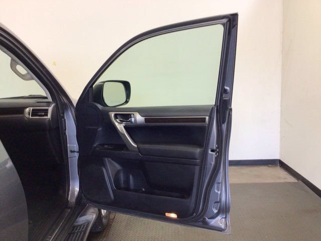 Used 2015 Lexus GX 460 w/ Navigation Package AWD/4WD image 11