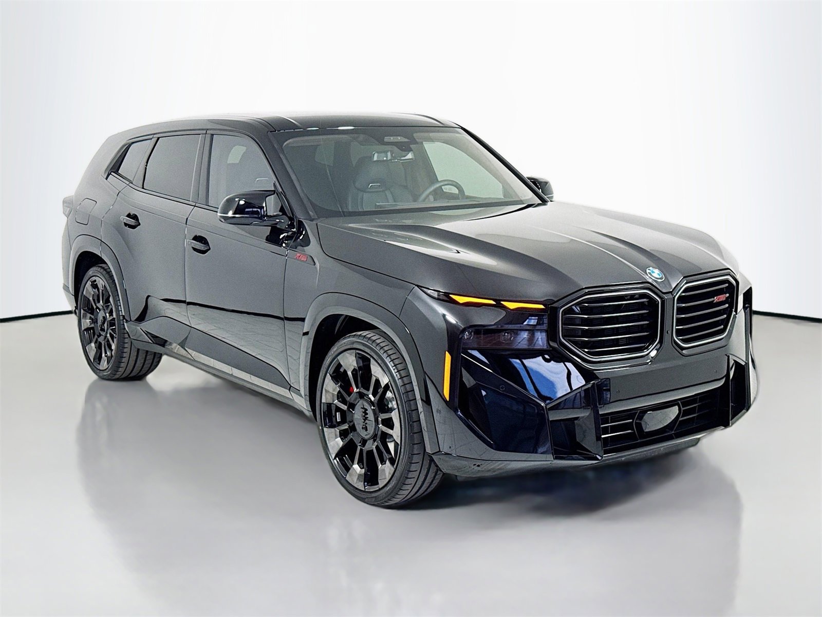 Used 2026 BMW XM Label Red image 1