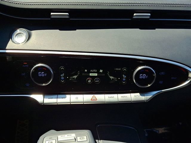 Used 2023 Genesis GV70 2.5T w/ Sport Prestige Package AWD/4WD image 19