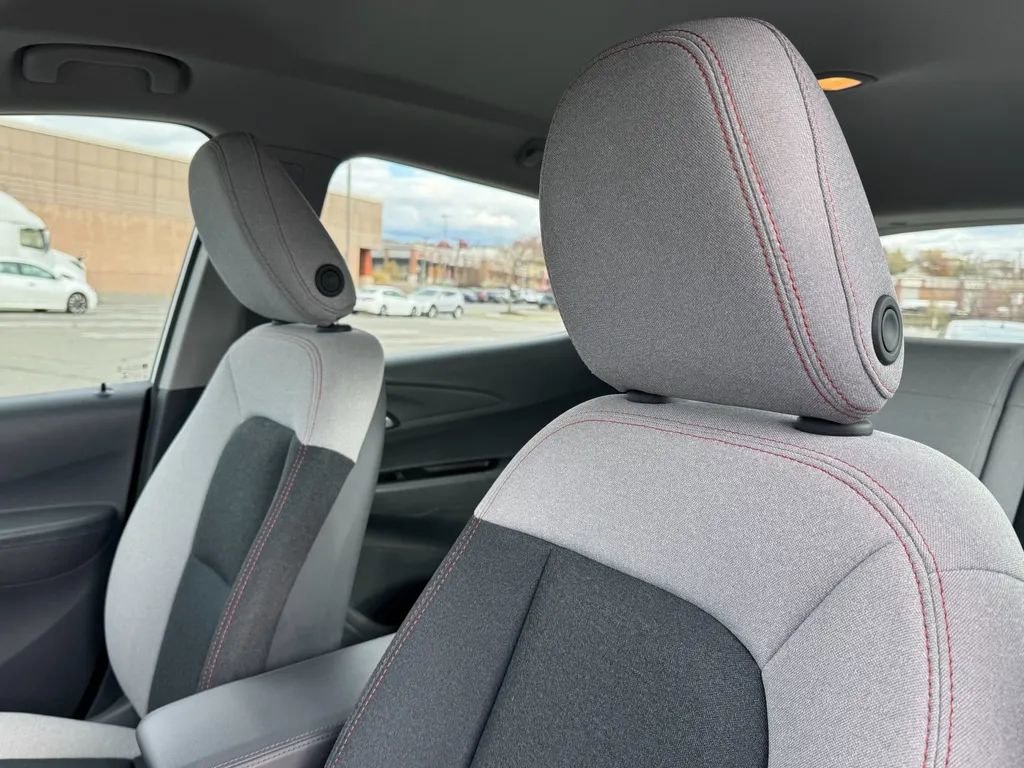 Used 2020 Chevrolet Bolt LT image 10