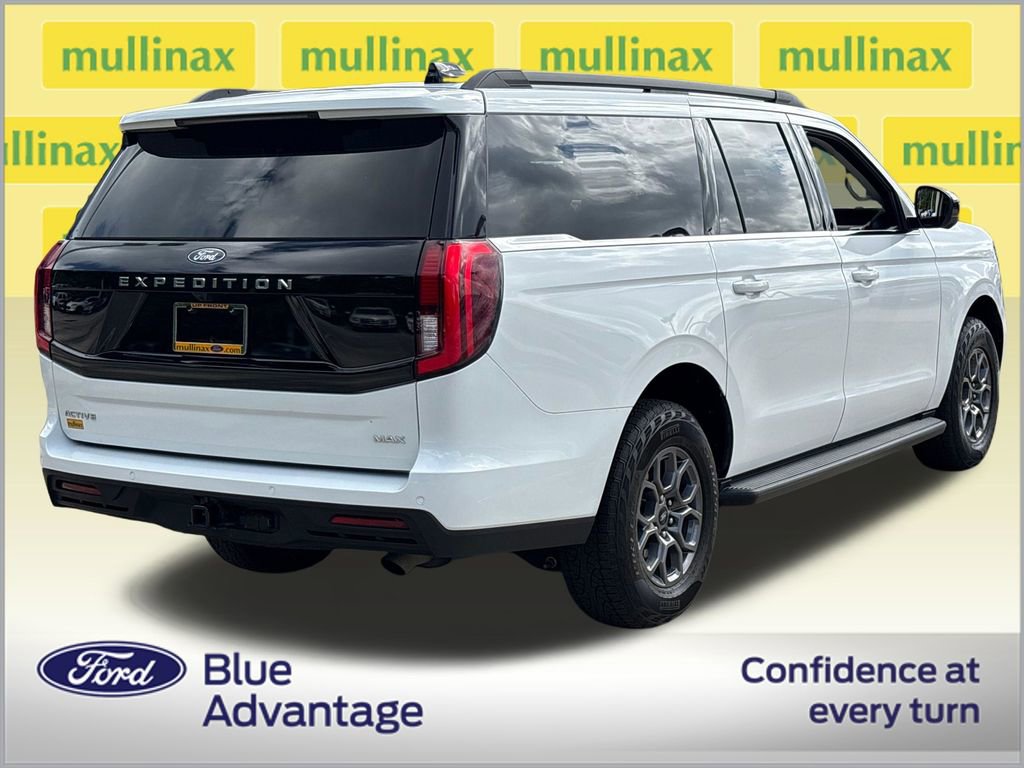 Used 2025 Ford Expedition Max Active RWD image 4
