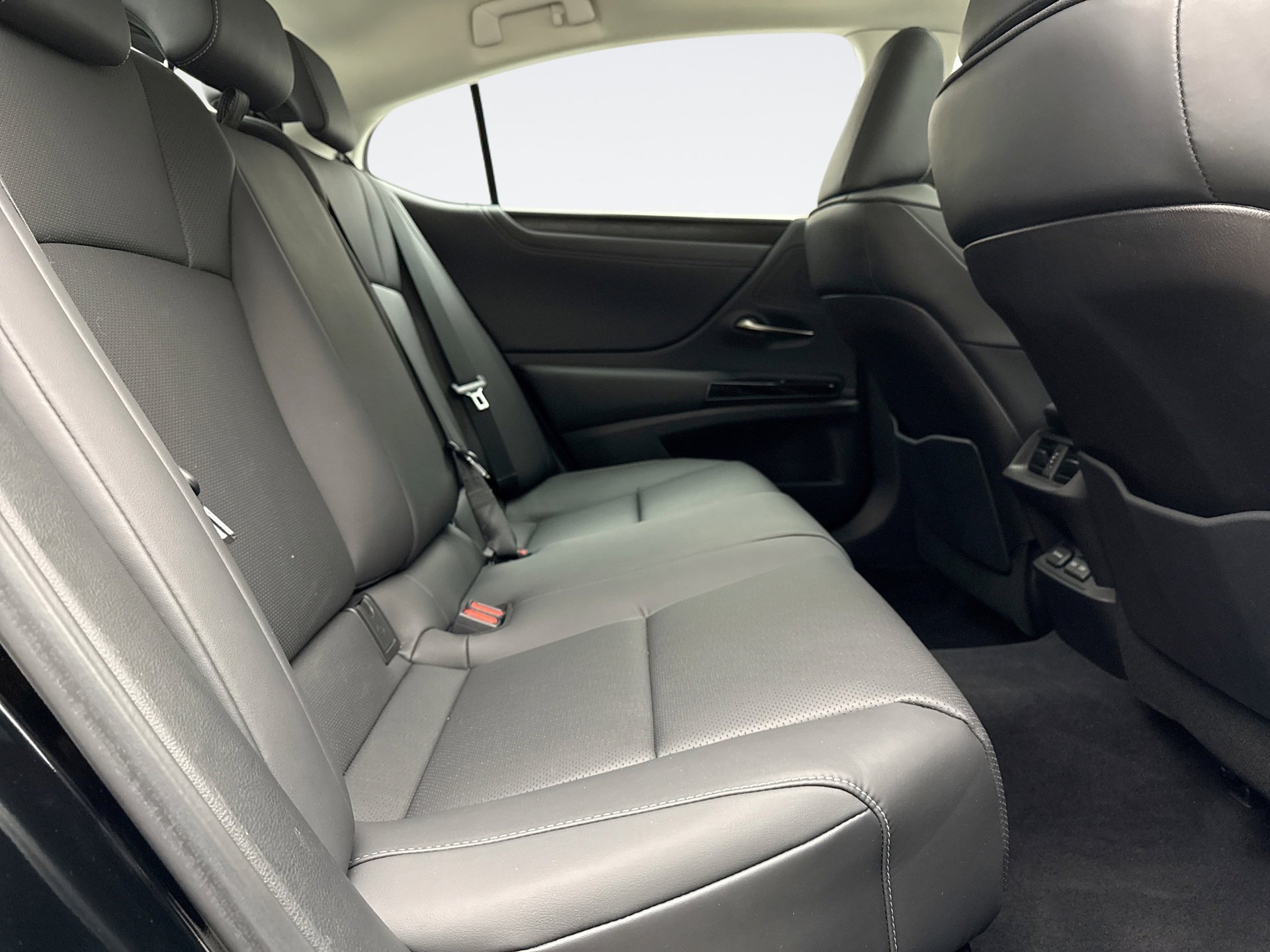 Used 2023 Lexus ES 350 w/ Premium Package image 20