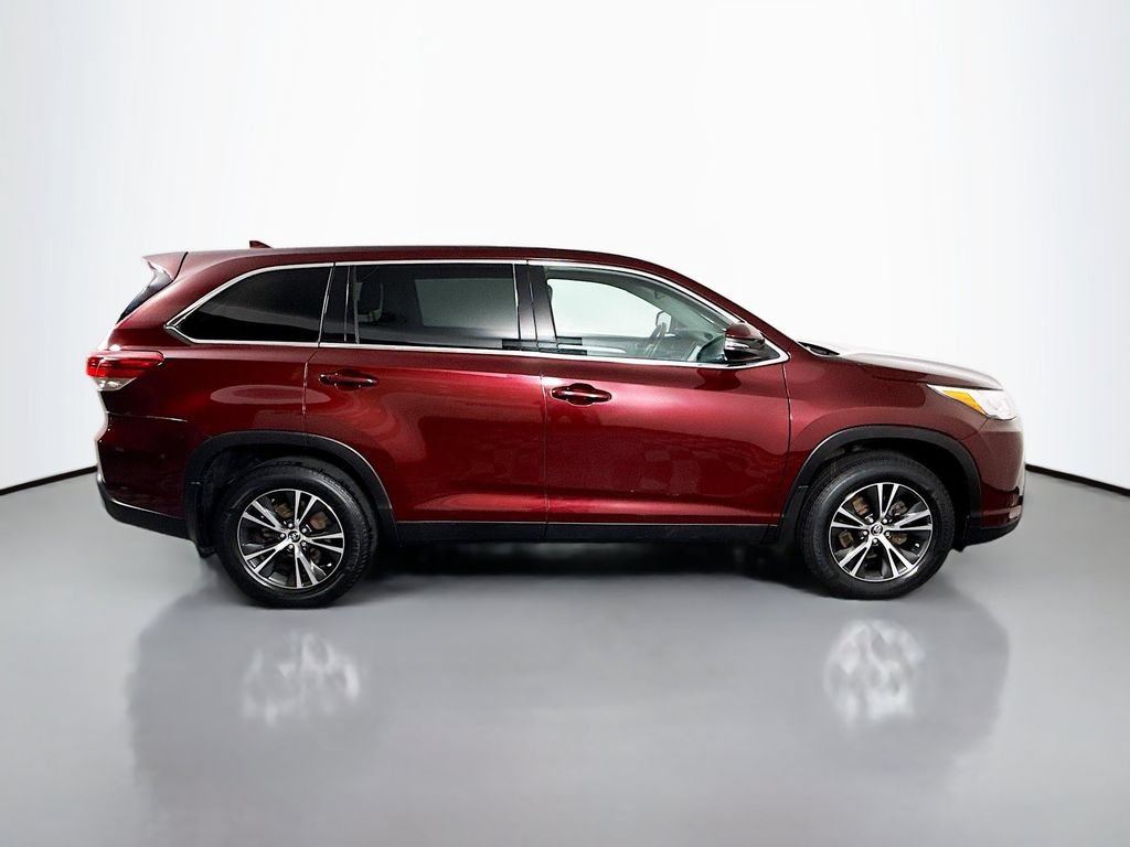 Used 2019 Toyota Highlander Plus AWD/4WD image 8
