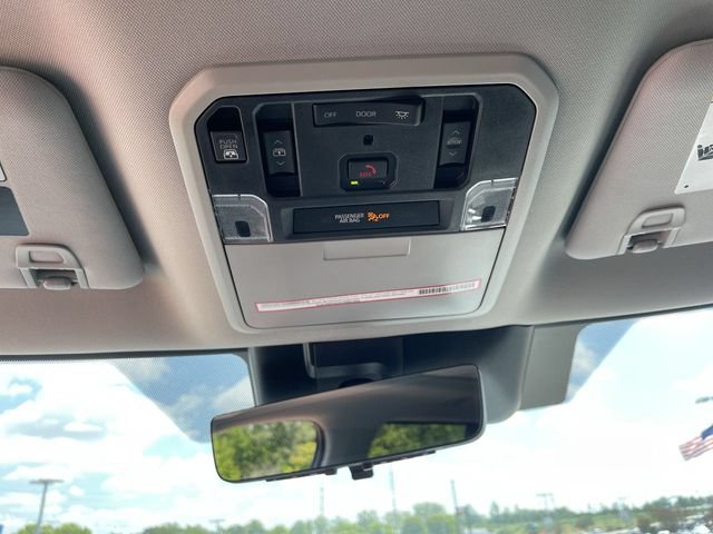 Used 2024 Toyota Tundra Limited AWD/4WD image 21
