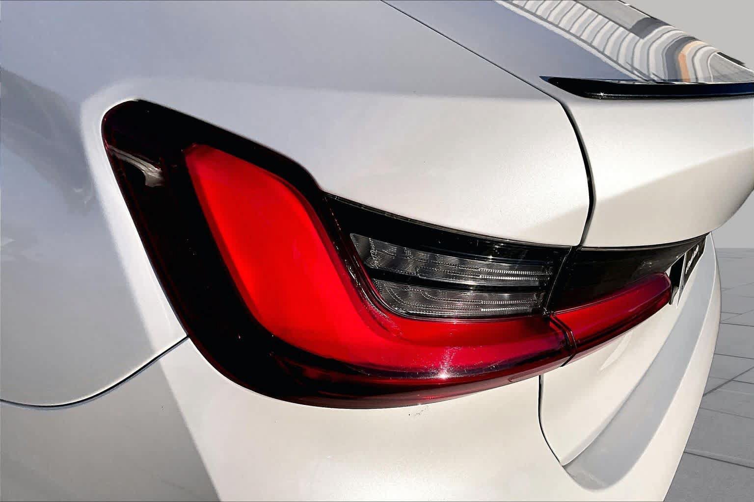 Used 2023 BMW 330i Sedan w/ M Sport Package RWD image 28