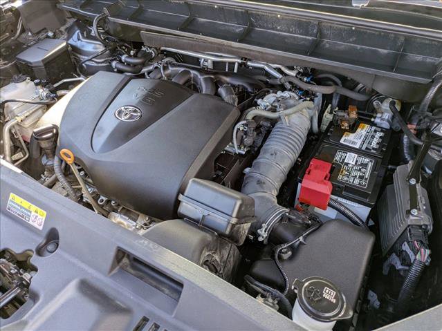 Used 2021 Toyota Highlander XLE image 27