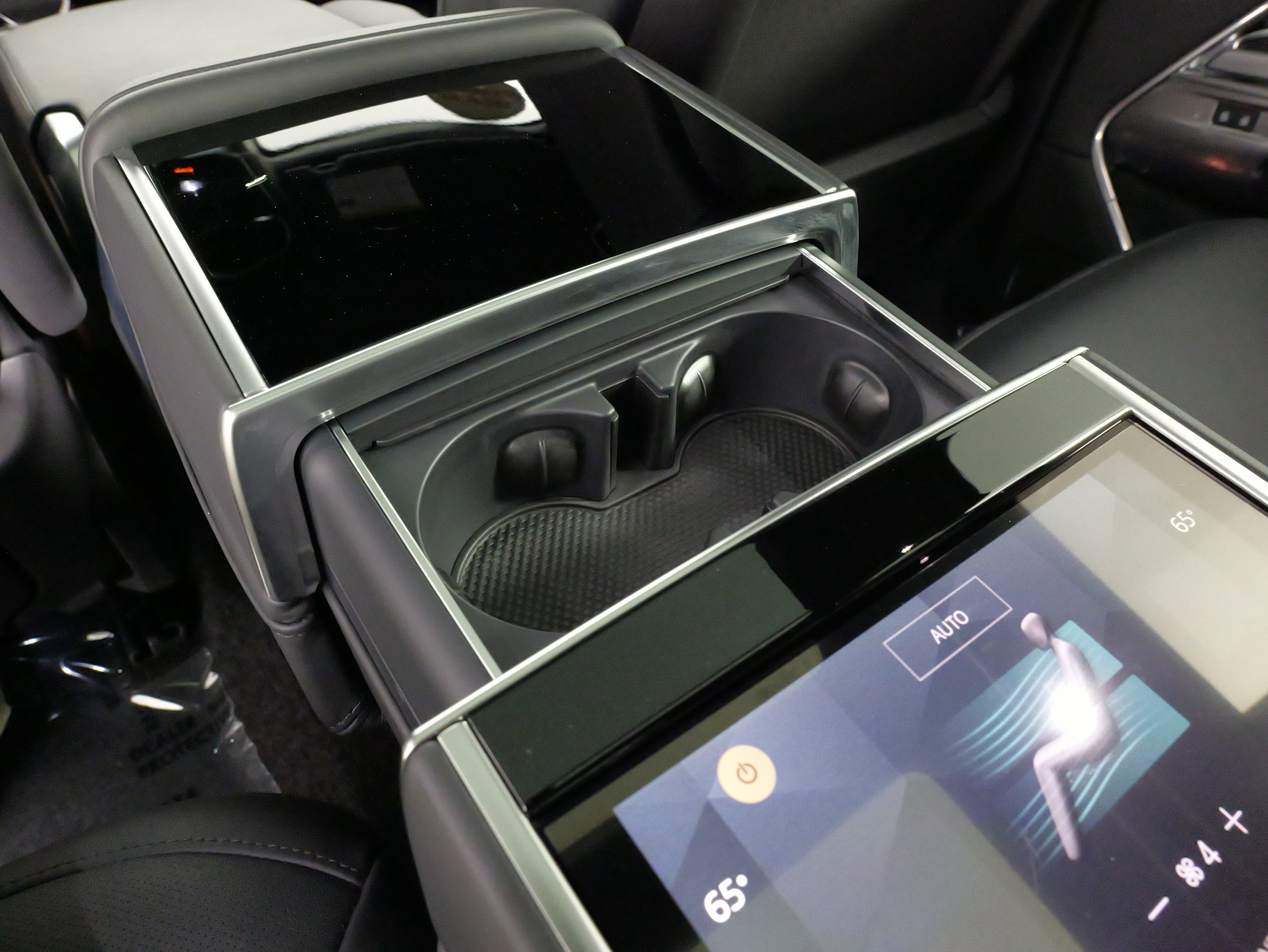 Used 2024 Land Rover Range Rover Autobiography AWD/4WD image 42