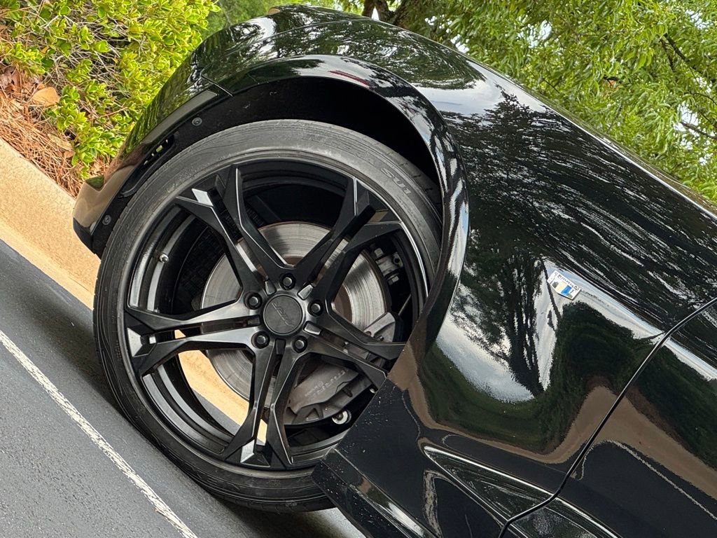 Used 2016 Chevrolet Camaro SS RWD image 9