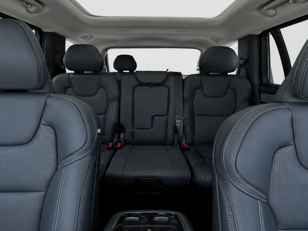 Certified 2026 Volvo XC90 B6 Ultra AWD/4WD image 17