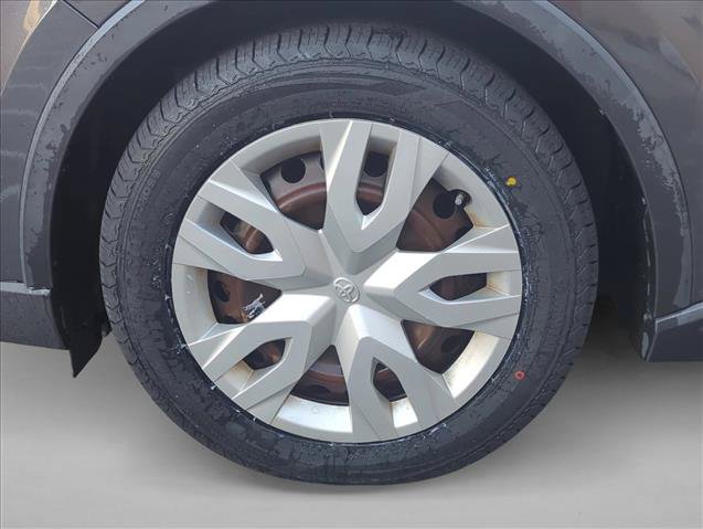 Certified 2019 Toyota C-HR LE FWD image 7