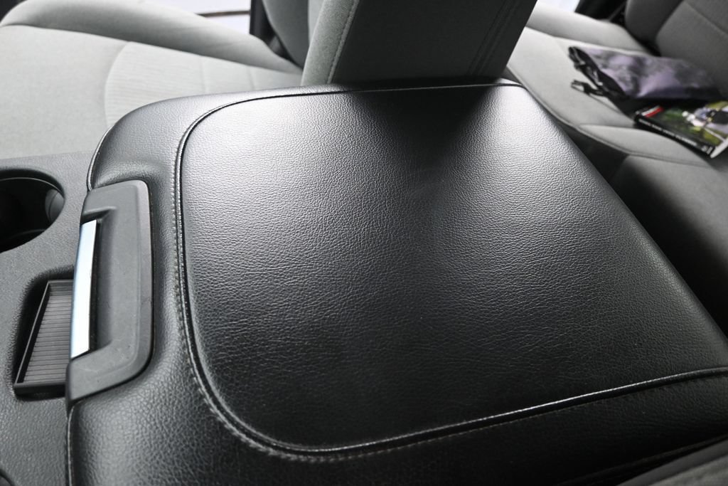 Used 2024 RAM 1500 Classic SLT RWD image 24