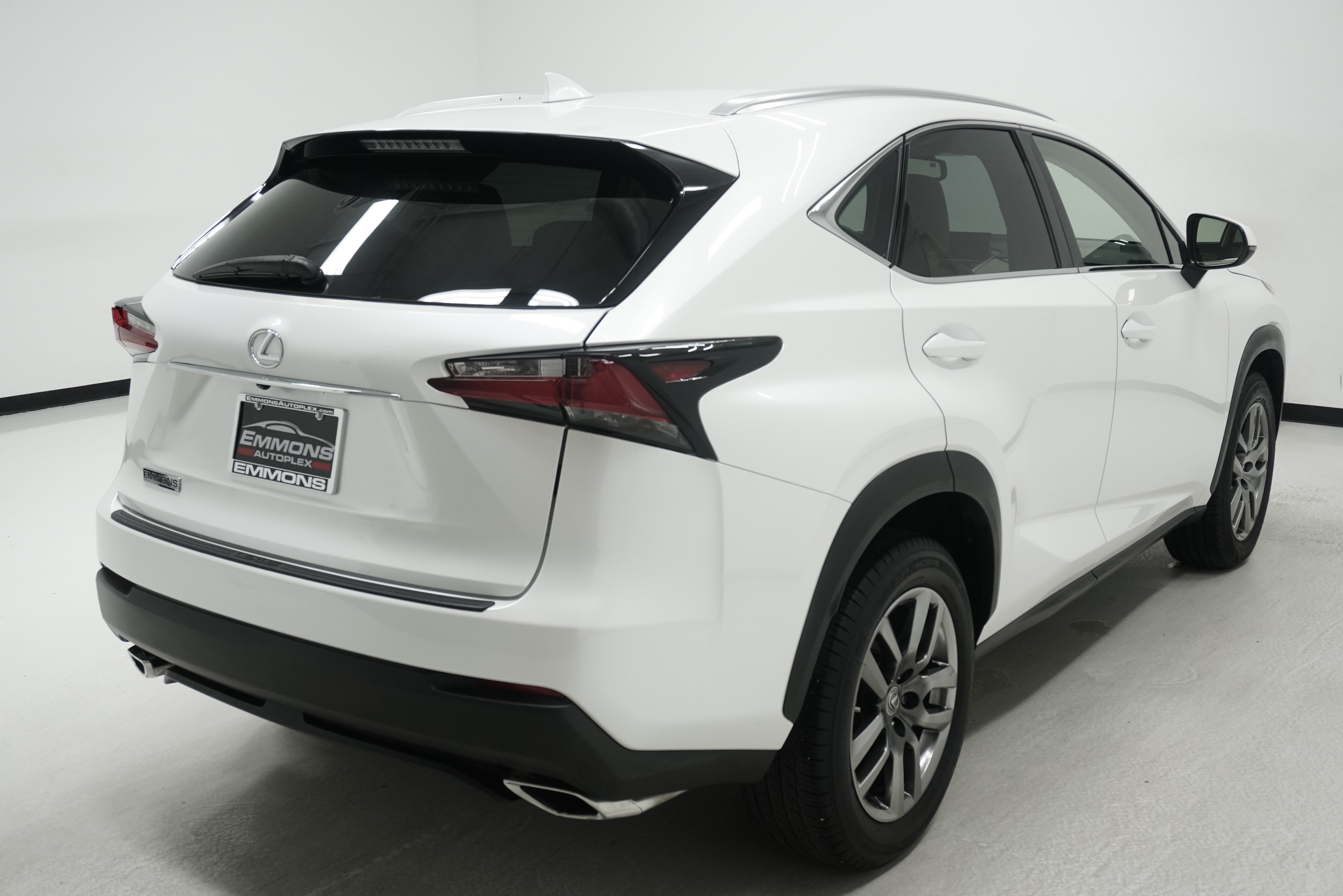 Used 2015 Lexus NX 200t FWD w/ Premium Package image 4
