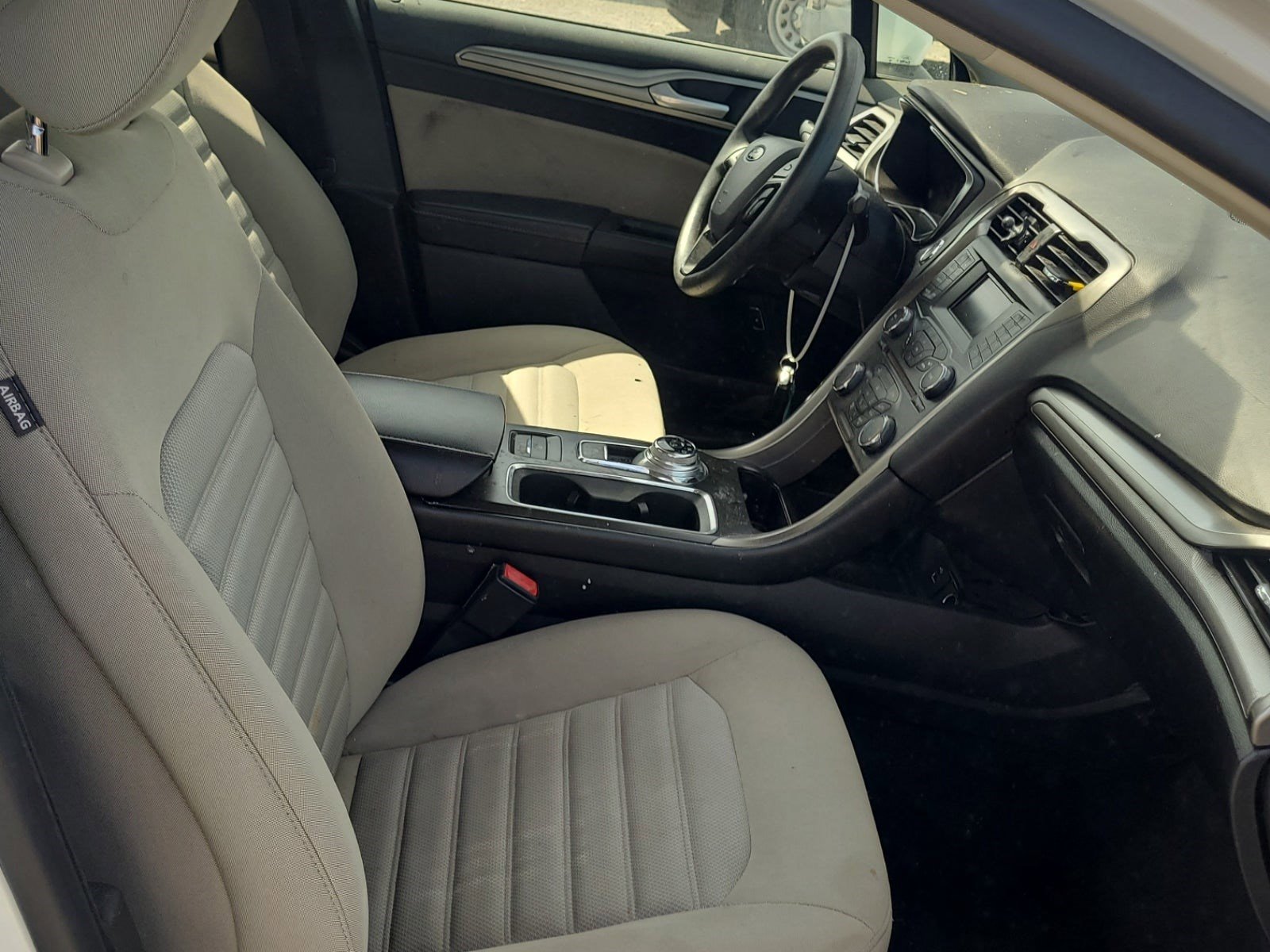 Used 2018 Ford Fusion S FWD image 13
