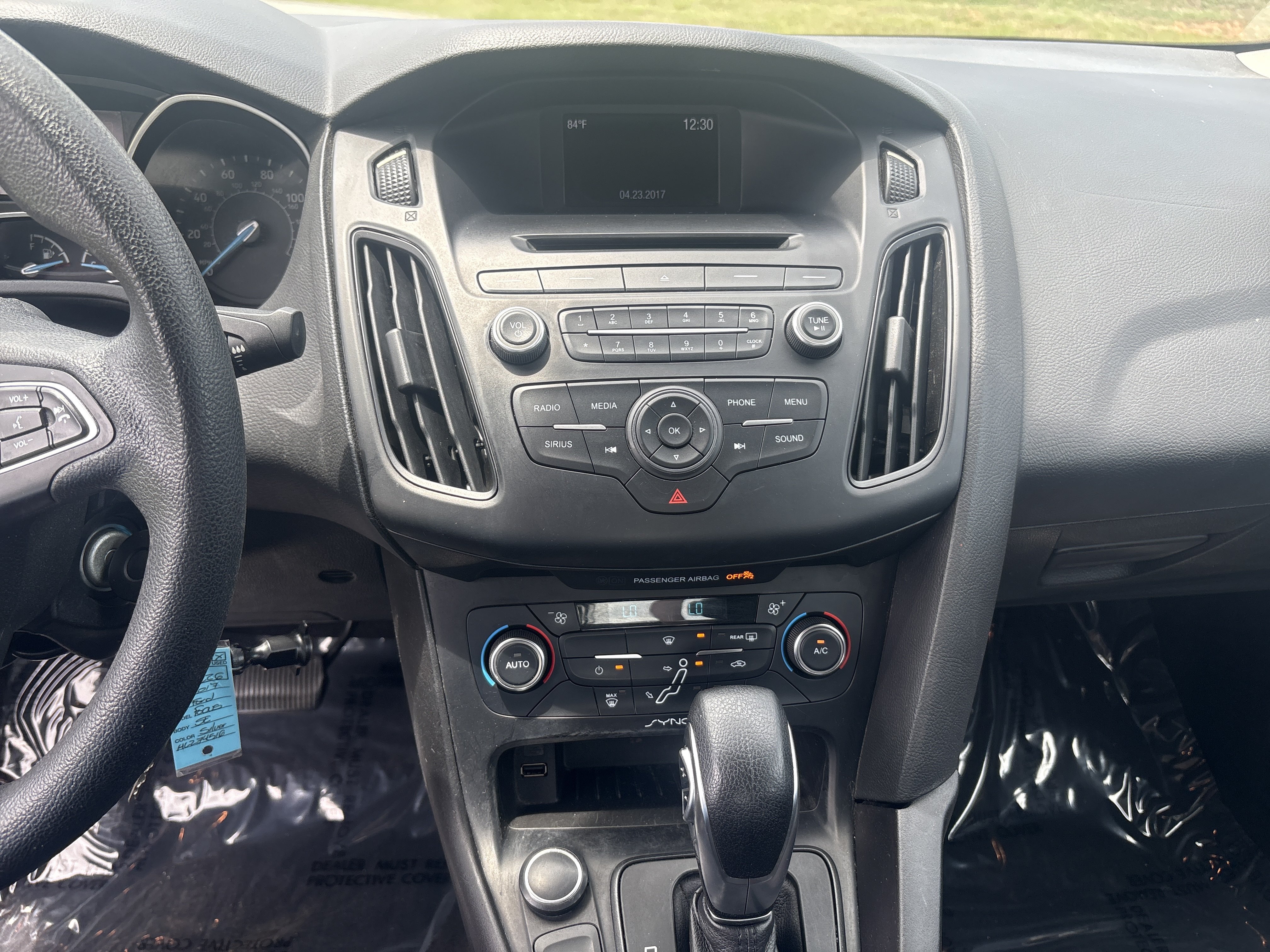 Used 2017 Ford Focus SE FWD image 13