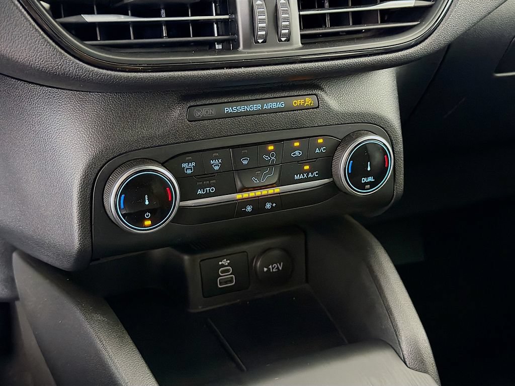 Used 2025 Ford Escape ST-Line AWD/4WD image 19