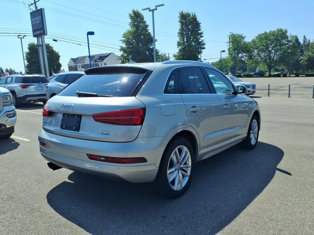 Used 2016 Audi Q3 2.0T Premium Plus w/ Technology Package AWD/4WD image 4