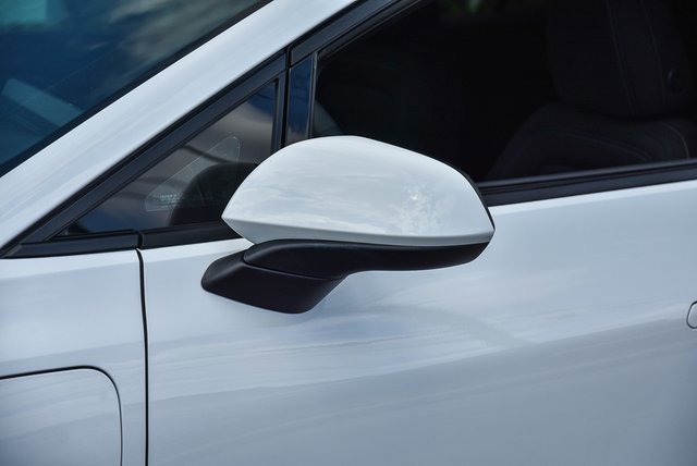 Used 2025 Chevrolet Equinox EV LT image 6