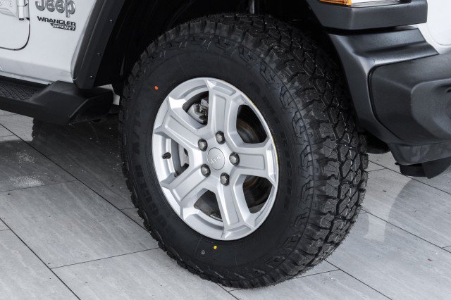 Used 2019 Jeep Wrangler Sport AWD/4WD image 49