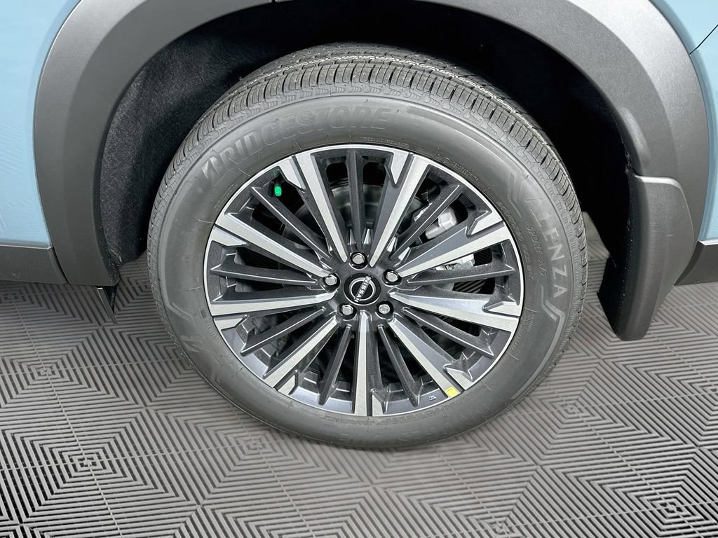 New 2026 Nissan Pathfinder Platinum AWD/4WD image 40