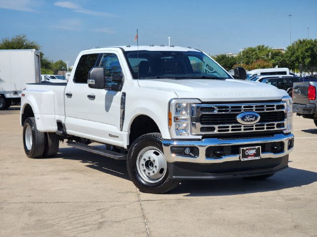 Used 2025 Ford F350 XLT w/ FX4 Off-Road Package AWD/4WD image 2