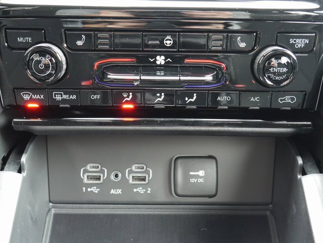 New 2025 Jeep Grand Cherokee Laredo X w/ Luxury Tech Group I image 23