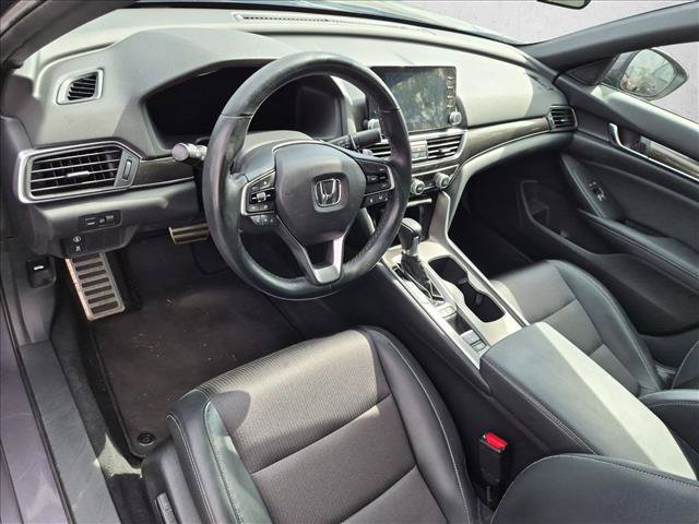 Used 2018 Honda Accord Sport image 9