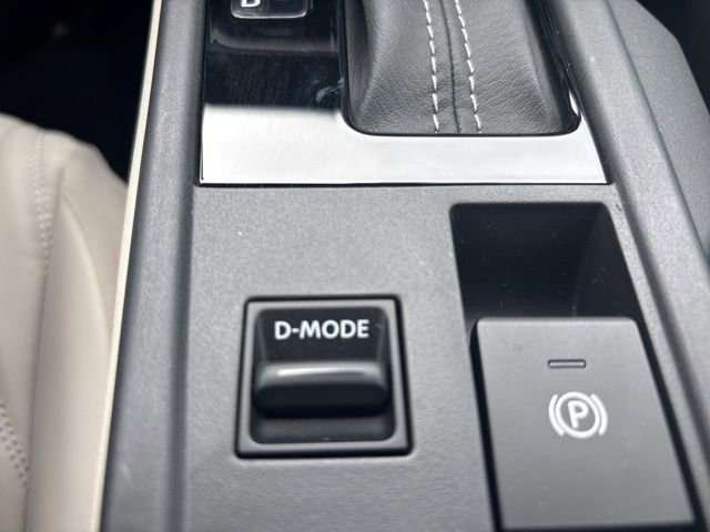 New 2026 Nissan Sentra SL w/ Floor Mat Package FWD image 33