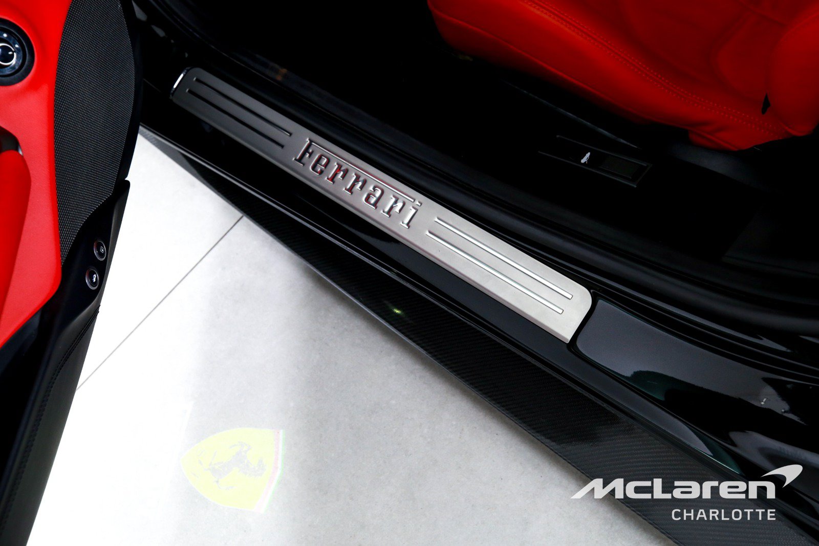 Used 2018 Ferrari 488 GTB RWD image 16