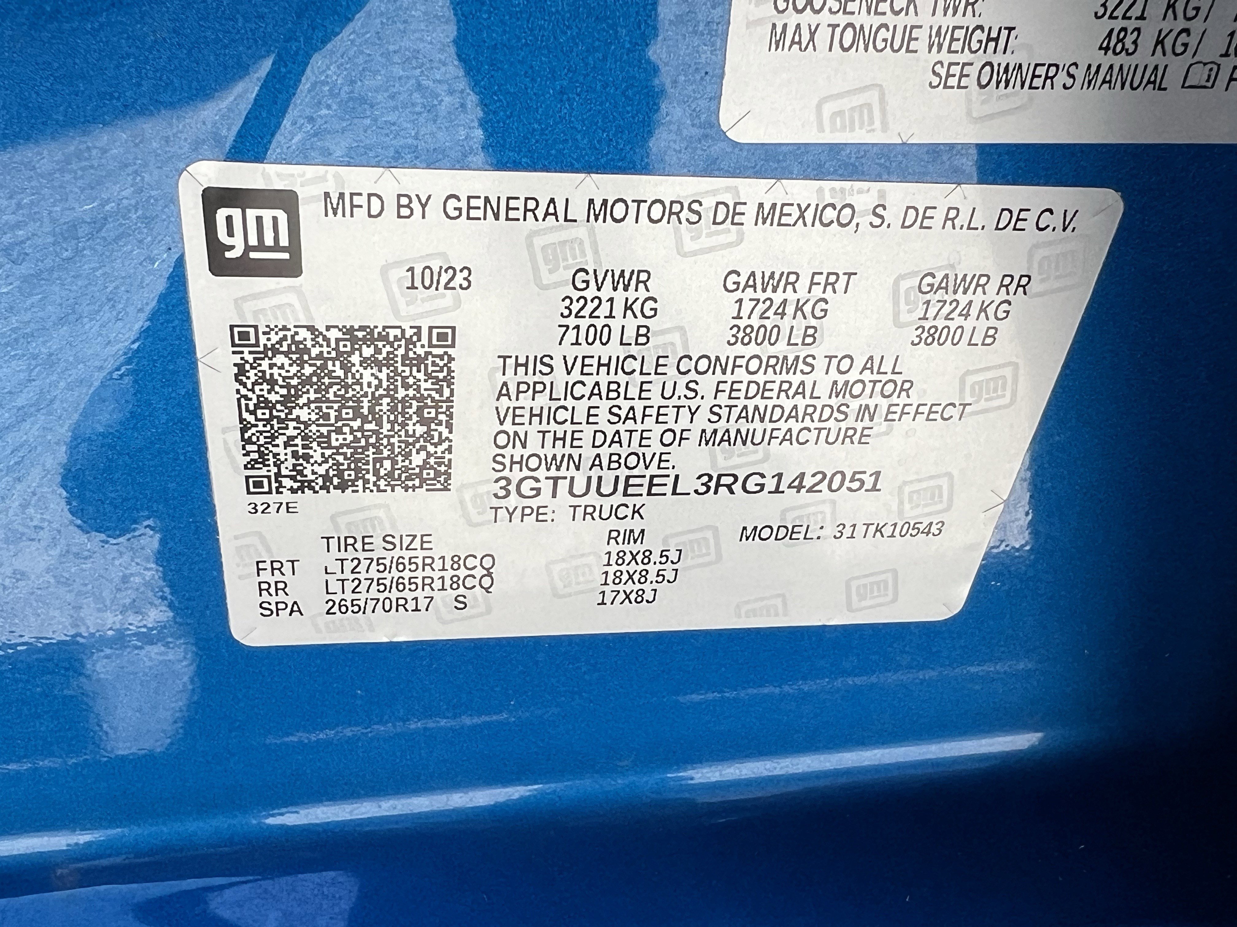 Used 2024 GMC Sierra 1500 AT4 w/ Technology Package image 32