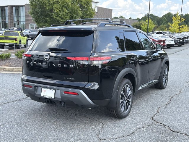 New 2026 Nissan Pathfinder Platinum FWD image 3