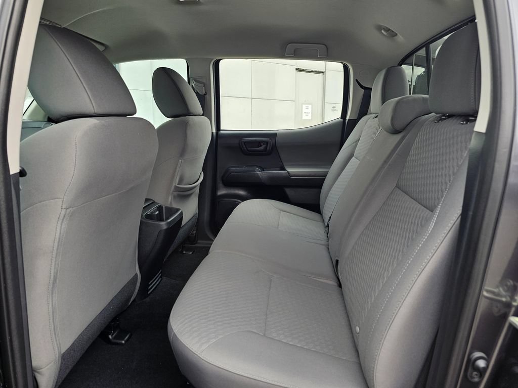 Used 2020 Toyota Tacoma SR AWD/4WD image 16