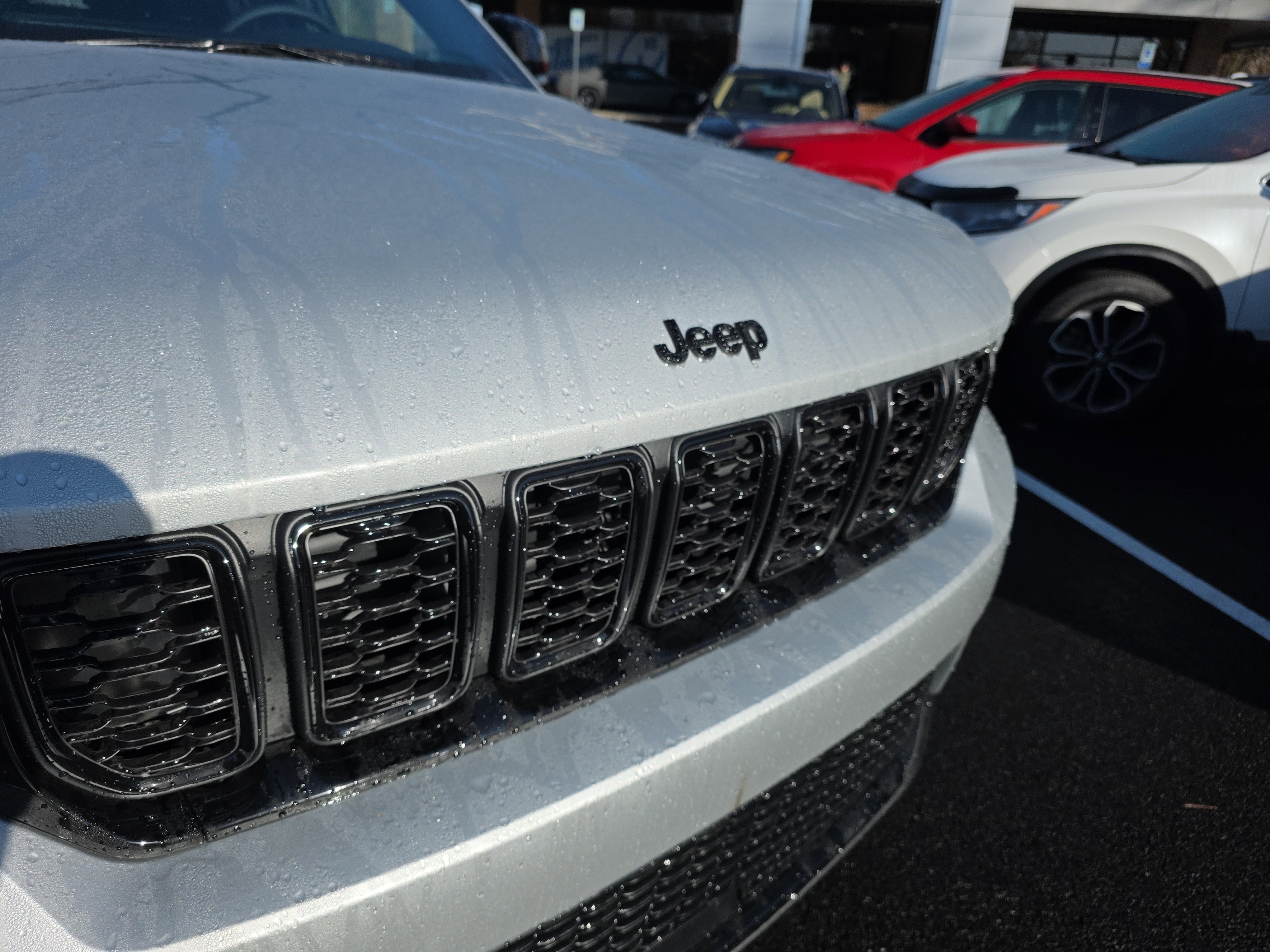 New 2025 Jeep Grand Cherokee Altitude image 25