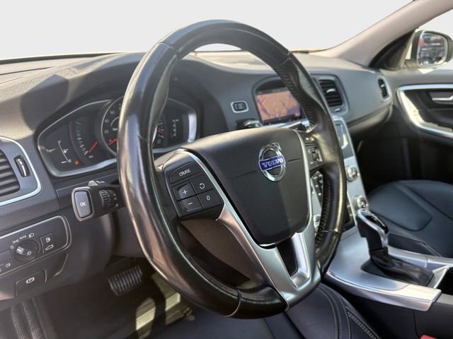 Used 2018 Volvo S60 T5 Dynamic image 15