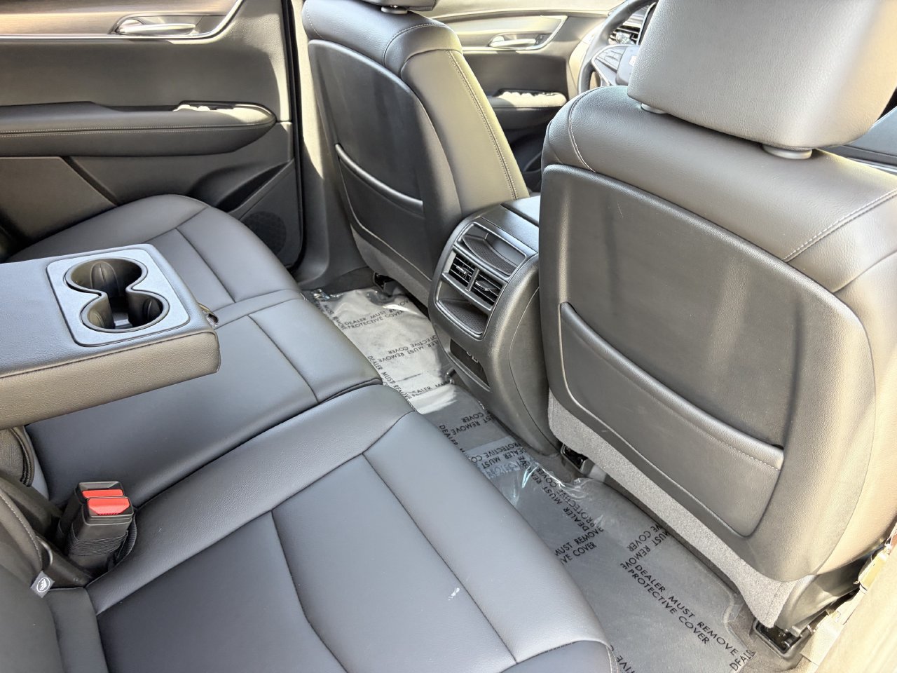 Certified 2024 Cadillac XT5 Luxury w/ LPO, Floor Liner Package FWD image 16