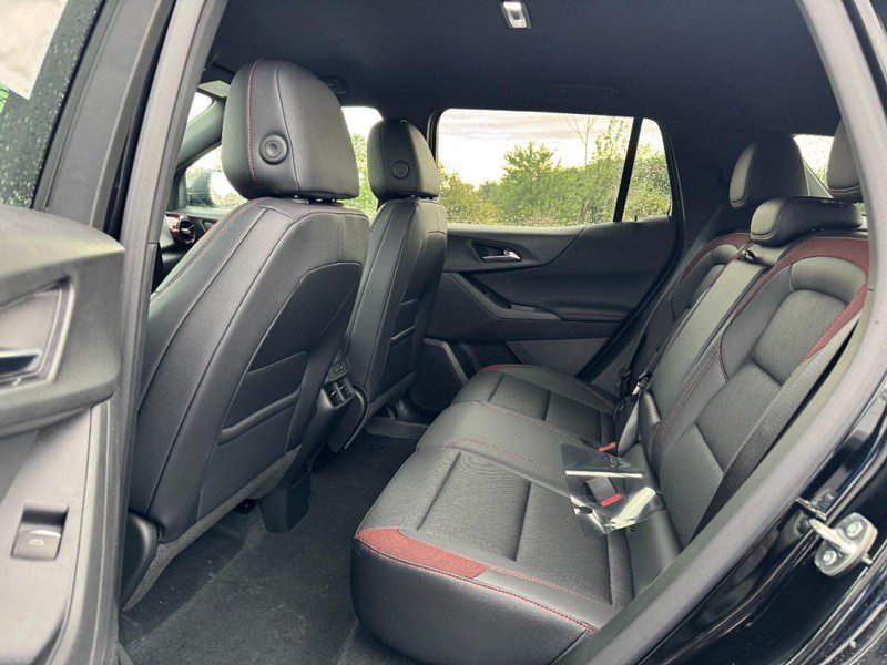 New 2027 Chevrolet Equinox RS w/ Safety and Technology Package FWD image 32