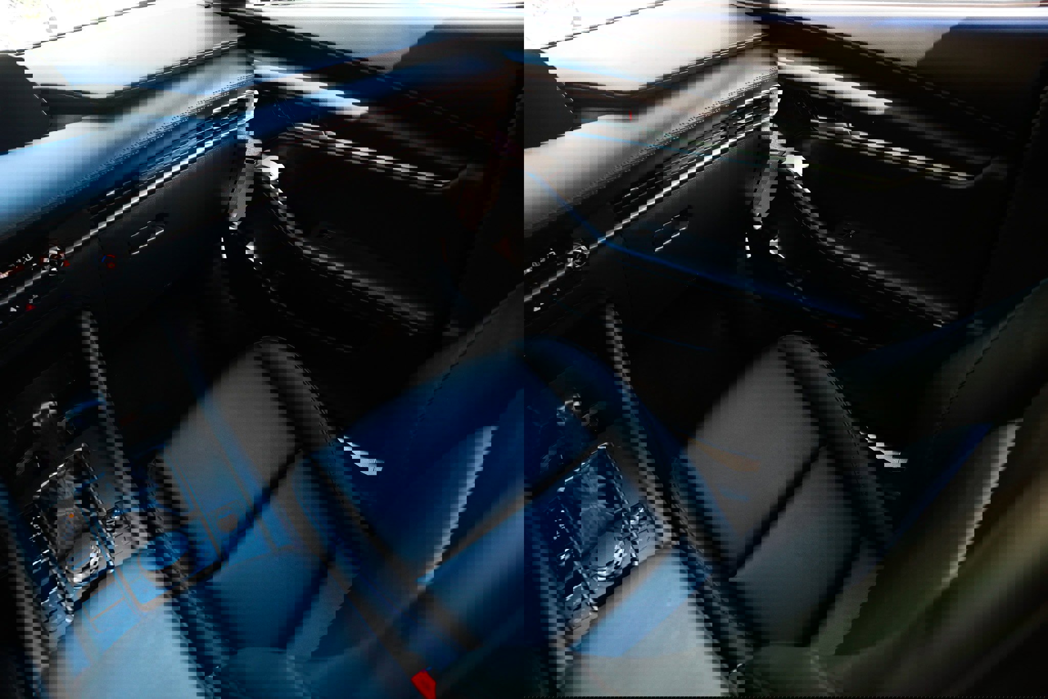 Used 2021 MAZDA MAZDA3 s image 27