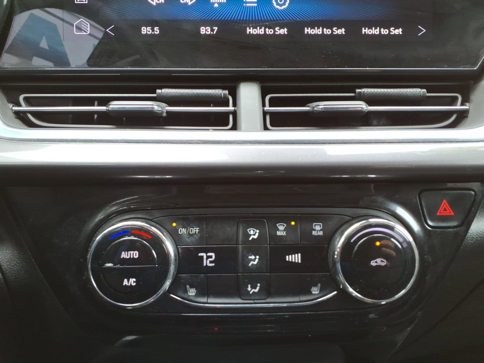 Certified 2024 Chevrolet Trax ACTIV w/ Driver Confidence Package image 24