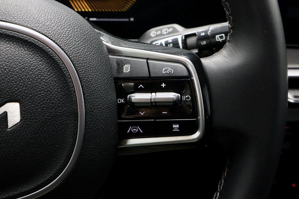 Used 2024 Kia Sorento S image 31
