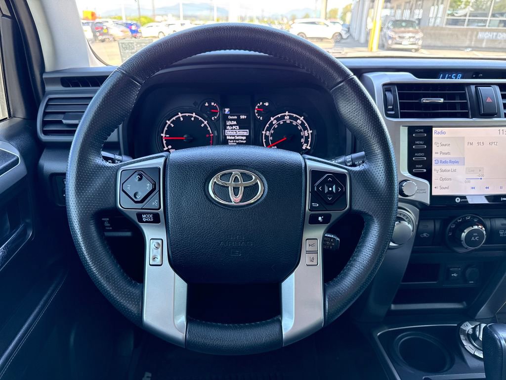 Used 2020 Toyota 4Runner SR5 Premium w/ Moonroof Package AWD/4WD image 22