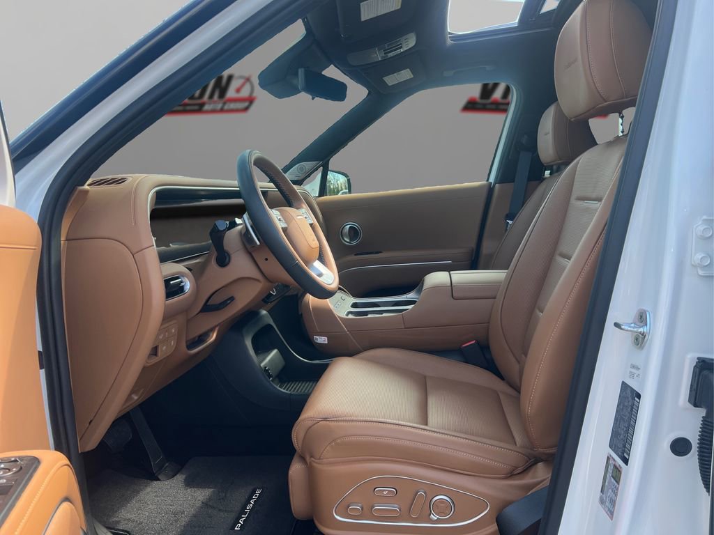 Used 2026 Hyundai Palisade Calligraphy image 9